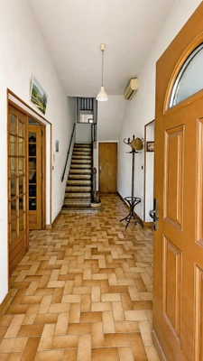 CARPENTRAS (84) | VIAGER - Maison de 215 m² habitables avec revenu locatif sur un terrain agricole de 7 175 m²