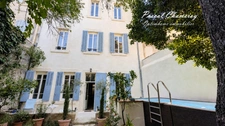 SALON-DE-PROVENCE (13) | Grande maison de maître de près de 300 m² habitables avec jardin et piscine (chauffée) en cœur de ville