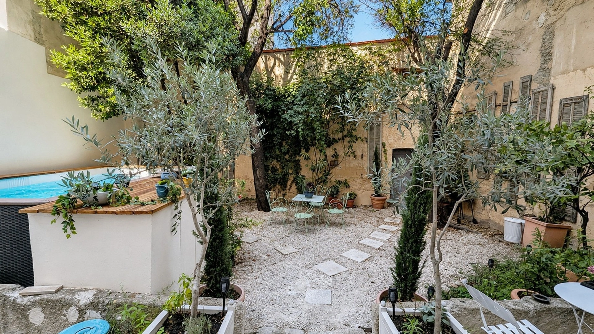 Bastide du XIXéme siècle avec annexe — 13