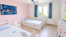 EYGUIÈRES (13) | Très belle maison de 8 pièces, 5 chambres avec piscine, cour et garage