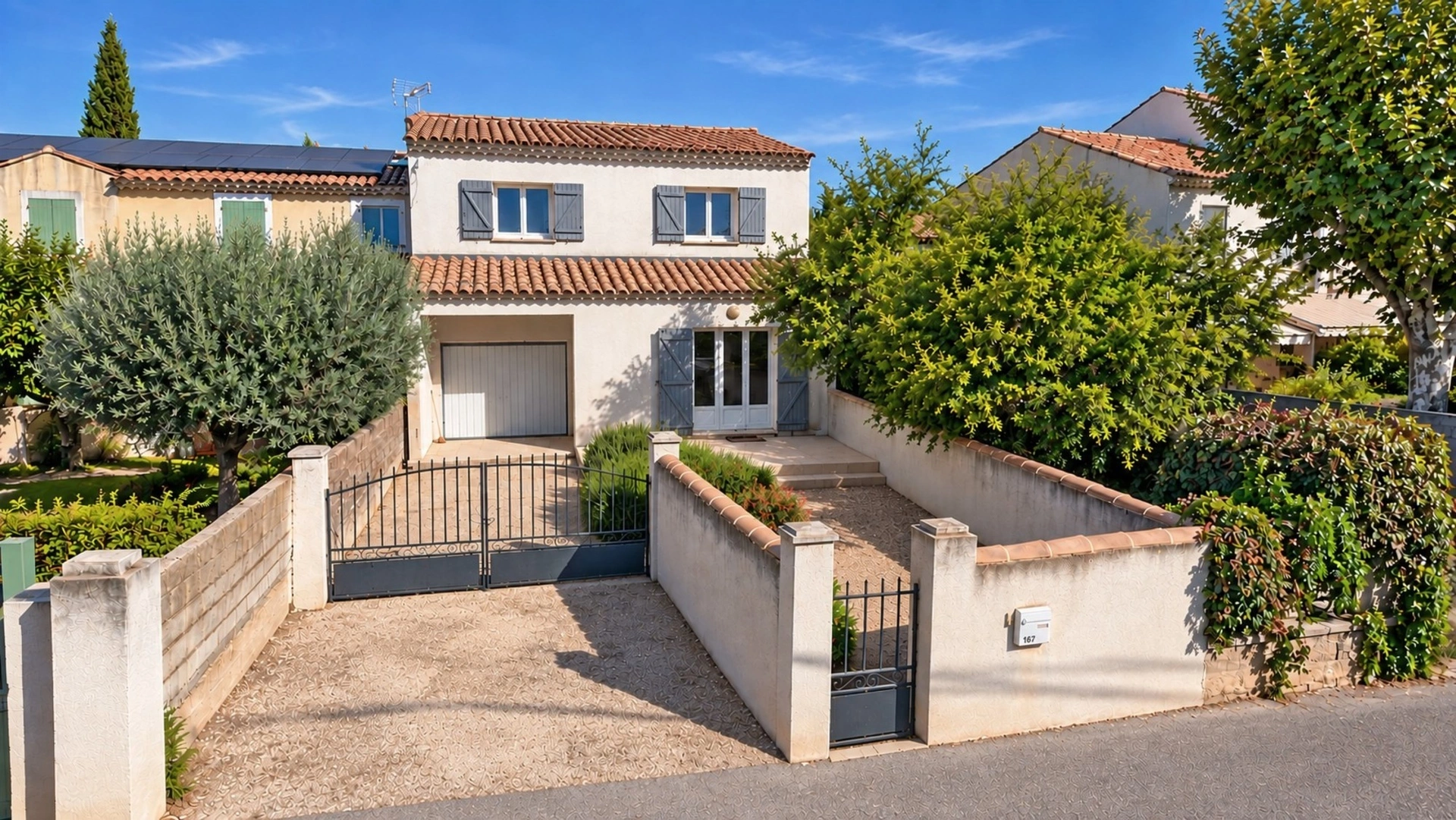 Maison 5 pièces 107 m² · à Salon de Provence · 107 m² · 365 000 €