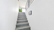 VERNÈGUES (13) | Maison de 190 m² avec T3 en rez-de-chaussée et magnifique vue sur le Lubéron