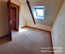 📍 EXCLUSIVITÉ – Charmante maison en pierre à vendre à Plounévez-Quintin, en campagne