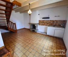📍 EXCLUSIVITÉ – Charmante maison en pierre à vendre à Plounévez-Quintin, en campagne