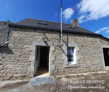 ? EXCLUSIVITÉ – Charmante maison en pierre à vendre à Plounévez-Quintin, en campagne