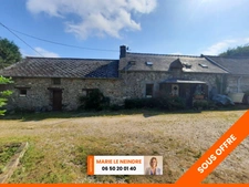 Longère en pierre 88 m² – Nombreuses dépendances – Bon Repos sur Blavet