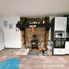Maison en Pierre à Kergrist-Moelou - 4 Chambres - Potentiel Gîte