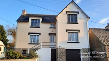 Charmante Maison à Vendre au Cœur du Bourg de Glomel 