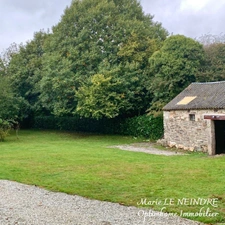 Maison en Pierre à Kergrist-Moelou - 4 Chambres - Potentiel Gîte