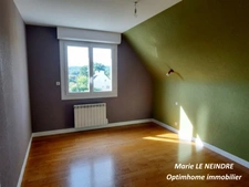 🏡 Coup de cœur assuré à Pontivy : Spacieuse maison familiale de 148 m² sur un grand terrain de 1 008 m² !