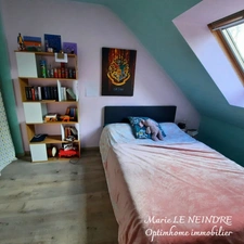 Maison moderne et familiale avec terrain de 1300 M2 CLOS à vendre à Plounévez-Quintin (2013)
