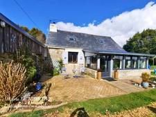 Charmante Longère sur la commune de Bon Repos sur Blavet - 81 m², 2 chambres, mezzanine, terrain de plus de 1 hectare