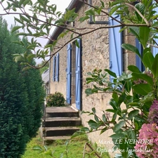 Maison en Pierre à Kergrist-Moelou - 4 Chambres - Potentiel Gîte