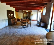 🏡 BELLE LONGÈRE EN PIERRE EN CAMPAGNE – BEAU POTENTIEL 