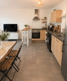 APPARTEMENT / MAISON Duplex Terrasse rez-de-jardin Parking sous-sol