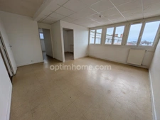 Ajustement de prix ! EXCLUSITÉ LE HAVRE A vendre Appartement avec trois chambres, cave et parking sécurisé !