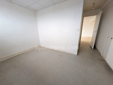 Ajustement de prix ! EXCLUSITÉ LE HAVRE A vendre Appartement avec trois chambres, cave et parking sécurisé !