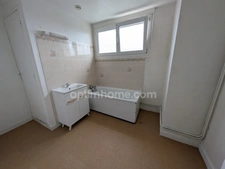 Ajustement de prix ! EXCLUSITÉ LE HAVRE A vendre Appartement avec trois chambres, cave et parking sécurisé !