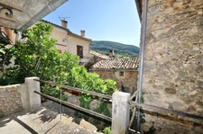 Dpt Alpes de Haute Provence (04), for sale near ANNOT 3-room apartment - crossing with terrace and cellars 