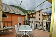 Alpes-Maritimes department (06), GUILLAUMES: Beautiful 4-room village house for sale, 70 m², terraces, cellars, view 
