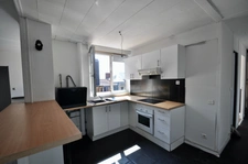Dpt Seine Maritime (76), à vendre Proche Rouen Appartement 3 pièces 76 m² au 4ème et dernier étage, sud. Cave 