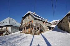 Dpt Alpes de Haute Provence (04), à vendre ALLOS Authentique Maison en pierres 350 m²  Belle Vue Montagnes 