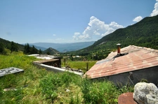 Dpt Alpes de Haute Provence (04), à vendre Proche ENTREVAUX Maison atypique sur 4 hectares, Vue panoramique