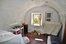 Dpt Alpes de Haute Provence (04), for sale near ANNOT 3-room apartment - crossing with terrace and cellars 