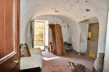 Dpt Alpes de Haute Provence (04), for sale near ANNOT 3-room apartment - crossing with terrace and cellars 