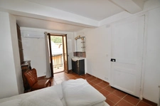 Alpes-Maritimes department (06), GUILLAUMES: Beautiful 4-room village house for sale, 70 m², terraces, cellars, view 
