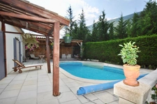 Dpt Alpes de Haute Provence (04), à vendre CASTELLANE maison 5 pièces - 143 m² - Terrain de 1143 m² - Plain pied