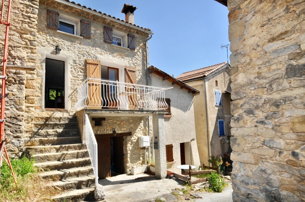 Dpt Alpes de Haute Provence (04), à vendre Proche ANNOT - Maison de village en Pierres 3 pièces 60 m² Terrasse - Sud