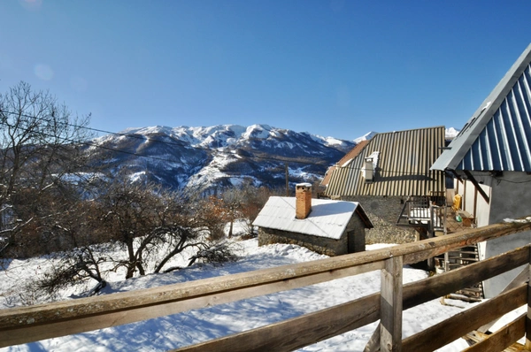 Dpt Alpes de Haute Provence (04), à vendre ALLOS Authentique Maison en pierres 350 m²  Belle Vue Montagnes 