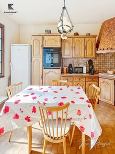 Maison sur sous-sol total avec vue dégagée sur la campagne – Mouliets-et-Villemartin