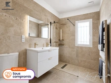 Maison contemporaine 2021 – DPE A – Plain-pied – Piscine chauffée – Prestations haut de gamme – Quartier calme et privilégié.