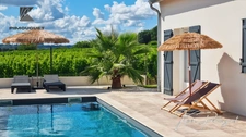 Maison contemporaine 2021 – DPE A – Plain-pied – Piscine chauffée – Prestations haut de gamme – Quartier calme et privilégié.