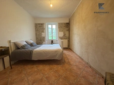 Propriete à vendre 10 pièces Proche de VELINES (24)