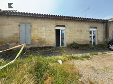 Plateau brut avec potentiel + possibilité d’agrandissement – Castillon-la-Bataille centre