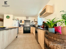 Maison contemporaine de plain-pied – 108 m² – 4 chambres – Terrain de 1 566 m²