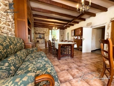 Longère en pierre de 219 m² à fort potentiel avec dépendances et jardin – Sainte-Radegonde (33)
