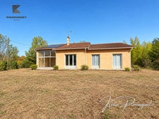 Maison de campagne à rénover avec dépendances — Saint-Seurin-de-Prats