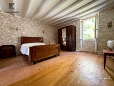 Longère en pierre de 219 m² à fort potentiel avec dépendances et jardin – Sainte-Radegonde (33)