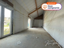 Plateau brut avec potentiel + permis d’agrandissement – Castillon-la-Bataille centre
