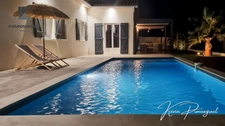 Maison contemporaine 2021 – DPE A – Plain-pied – Piscine chauffée – Prestations haut de gamme – Quartier calme et privilégié.