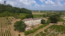 Chartreuse du XVIIIe avec vignoble – Entre-deux-Mers