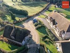 Manoir d’exception et sa maison d’amis au cœur du Marais vernier et aux portes des plages normandes 