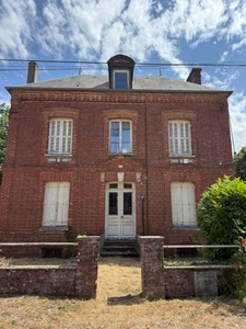 Maison de Maître de 1901 à rénover – Charme, authenticité et potentiel – À 8 min de la gare de Bernay
