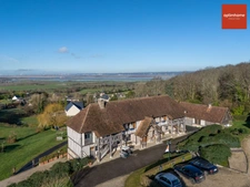 Manoir d’exception et sa maison d’amis au cœur du Marais vernier et aux portes des plages normandes 