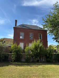 Maison de Maître de 1901 à rénover – Charme, authenticité et potentiel – À 8 min de la gare de Bernay