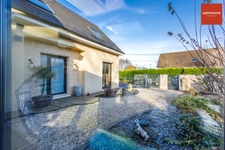 Magnifique maison contemporaine de 300 m² avec piscine intérieure